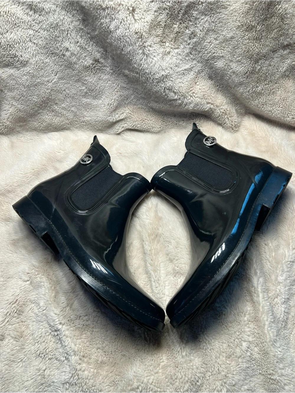 Michael Kors Chelsea rain booties size 9
